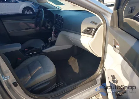 2017 Hyundai Elantra Se z USA, uszkodzony, nr VIN 5NPD74LF8HH080506